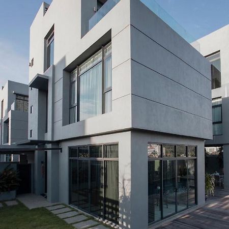 Lavanya H Villa 12A Luxury Bungalow With Private Swimming Pool H 豪华泳池别墅 Pantai Cenang  Eksteriør billede